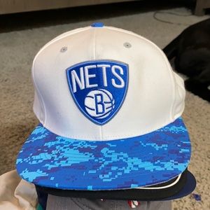 Nets White & Blue Hat Mitchell & Ness